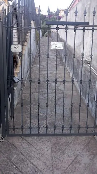 La Casa Di Mario A San Lorenzo Al Mare 0*,